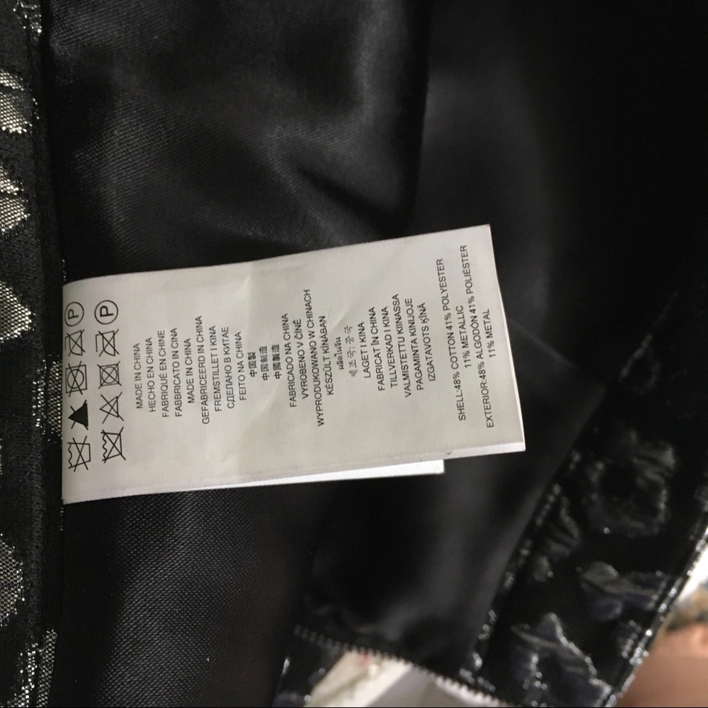 NWOT Micheal Kors Silver & Black Mini Skirt - Picture 8 of 8